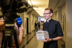 22.07.2025 Spotkanie z młodzieżą przed wyjazdem na pielgrzymkę do Rzymu - fot. Szymon Zdziebło / www.tarantoga.pl