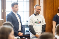 22.07.2025 Spotkanie z młodzieżą przed wyjazdem na pielgrzymkę do Rzymu - fot. Szymon Zdziebło / www.tarantoga.pl