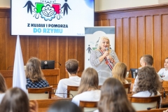 22.07.2025 Spotkanie z młodzieżą przed wyjazdem na pielgrzymkę do Rzymu - fot. Szymon Zdziebło / www.tarantoga.pl