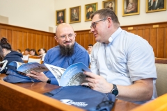 22.07.2025 Spotkanie z młodzieżą przed wyjazdem na pielgrzymkę do Rzymu - fot. Szymon Zdziebło / www.tarantoga.pl