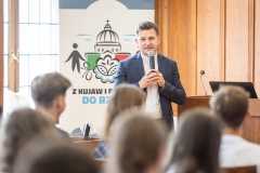 22.07.2025 Spotkanie z młodzieżą przed wyjazdem na pielgrzymkę do Rzymu - fot. Szymon Zdziebło / www.tarantoga.pl