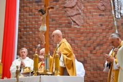 NOWI MĘCZENNICY64