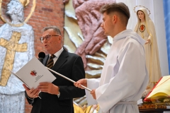 NOWI MĘCZENNICY68