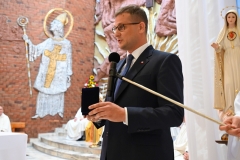NOWI MĘCZENNICY70