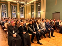 13d1418a-4a08-4c6e-b328-17af39336bf1