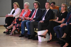 NIEPEŁNOSPRAWNI6