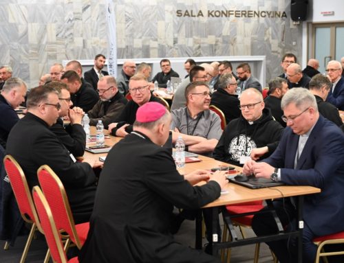Bp Krzysztof Włodarczyk do salezjanów: istotną postawą w dialogu synodalnym jest pokora