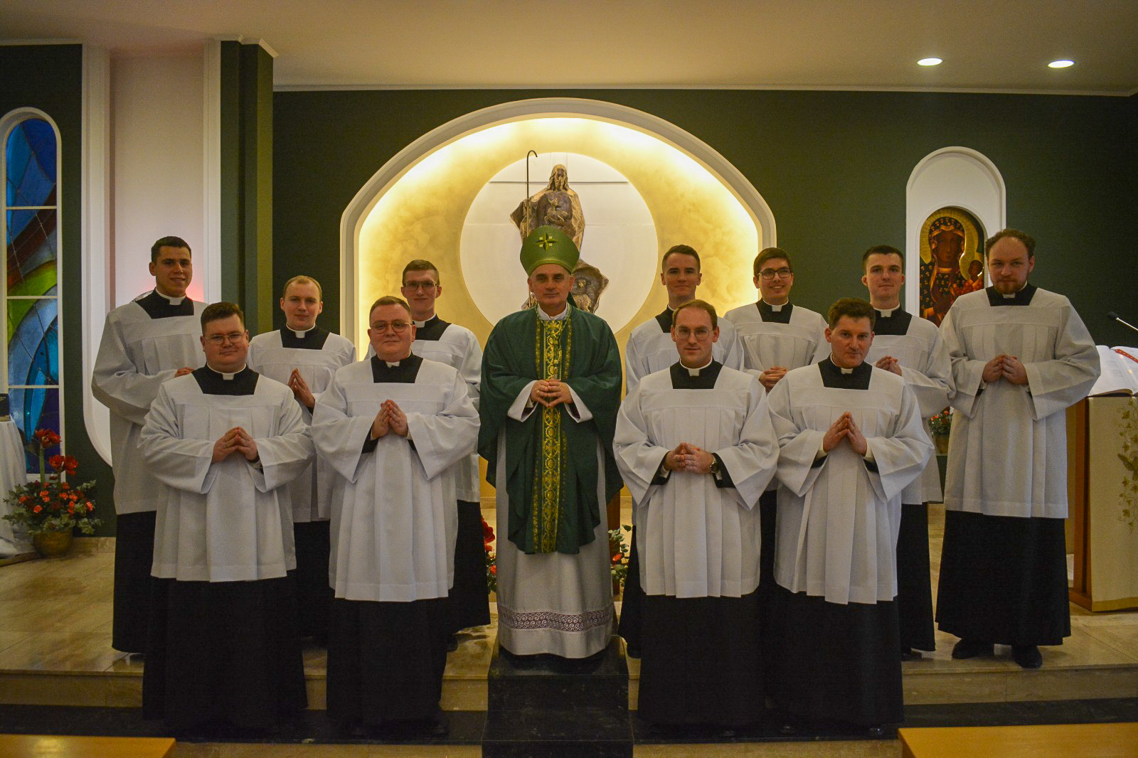 Bp Krzysztof Włodarczyk udzielił posługi lektoratu jedenastu alumnom ASD w Poznaniu