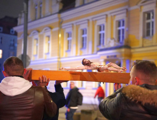 Droga Krzyżowa ulicami Bydgoszczy – FOTORELACJA