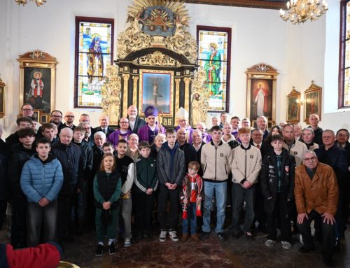 Biskupi bydgoski i toruński zainaugurowali Mszą św. nowy sezon żużlowy