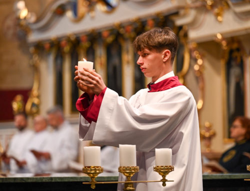 „Między już i jeszcze” – Ciemna Jutrznia w Wielką Sobotę