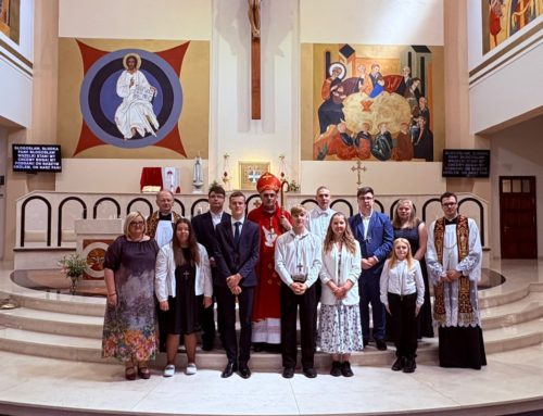 Niesłysząca młodzież przyjęła dary Ducha Świętego