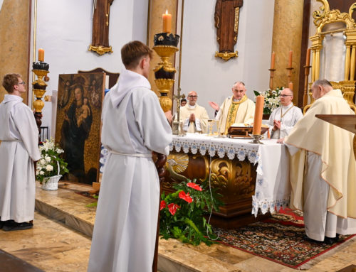 „Nie spuśćcie głów” – dziękczynienie za koronację Matki Bożej Pięknej Miłości