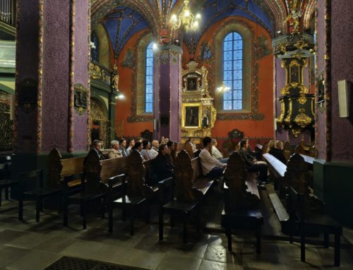 Maturzyści prosili Matkę Bożą Pięknej Miłości o mądrość