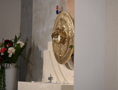 „To będzie mieszkanie eucharystycznego Chrystusa” – nowe tabernakulum i monumentalna mozaika powstają w bydgoskim kościele Bożego Ciała