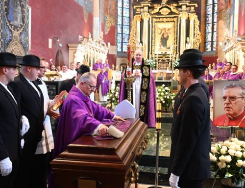 „Sługa dobry i wierny” – Bydgoszcz żegna ks. infułata Stanisława Kotowskiego