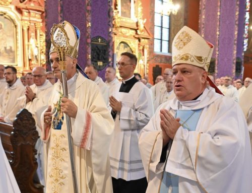 Bp Piotr Greger: nie można nie wytrwać, jeśli się miłuje