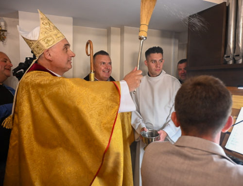 „Zbudźcie się, organy” – w bydgoskiej parafii instrument dostał drugie życie