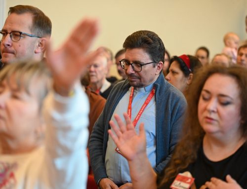 „Kościół nie może mówić do pustych ławek” – w Bydgoszczy szukano sposobu, by znów zacząć od słuchania