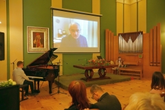 BIAŁA LASKA7