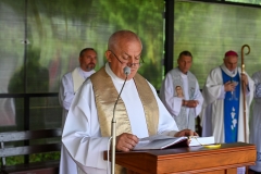 ŻYWY RÓŻANIEC23