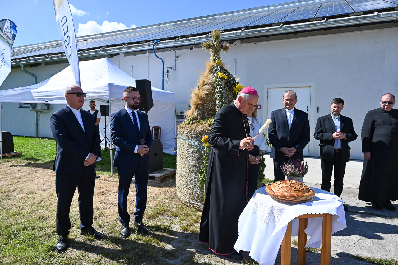 „Bez szacunku do ojcowizny nie ma Ojczyzny” – dożynki Grupy Fundacji Potulickiej