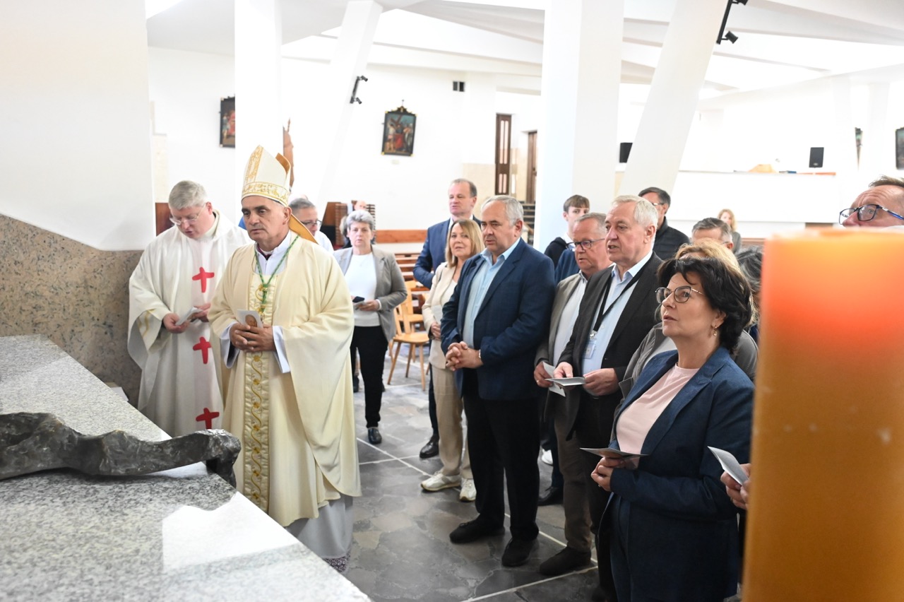 „Od oazy do odpowiedzialności za Polskę” – w Krościenku nad Dunajcem pytają, co zostało z dziedzictwa sługi Bożego ks. Franciszka Blachnickiego